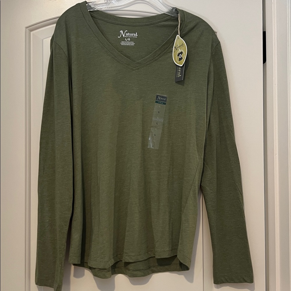 Natural Reflections Olive V-Neck Top NWT